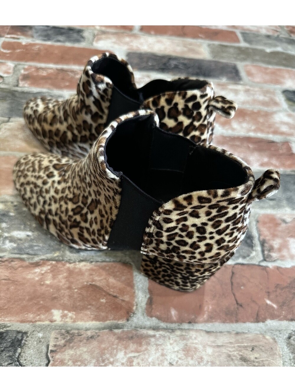 Qupid Women’s Leopard Print Faux Suede Chelsea Ankle Boots Block Heel